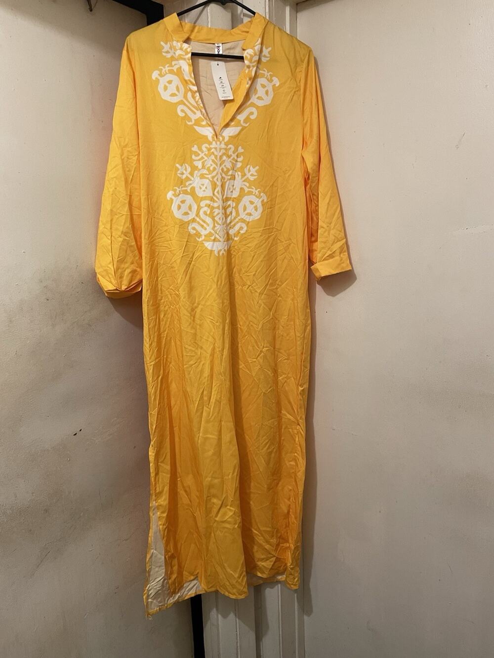 Women’s Yellow Boho Kaftan Maxi Dress XL White Embroidered Beach Resort Cover Up